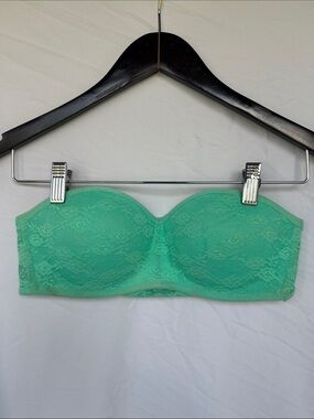 Victoria Secret Strapless Lace Bandeau Bra - Mint, Vintage PINK